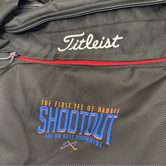 RARE! TITLEIST GOLF HAWAII Golf Tournament Duffle Bag - Picture 4 of 12